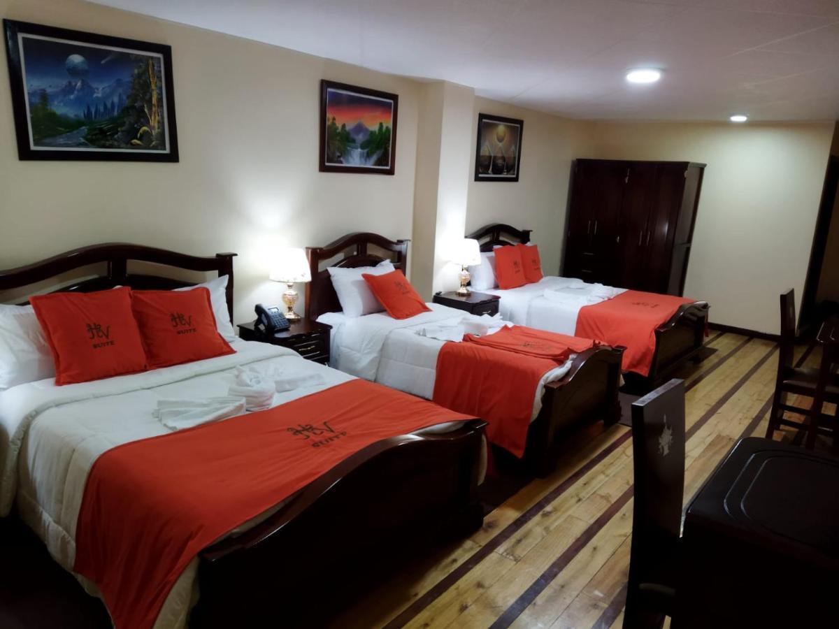 Hotel Velanez Suite Riobamba Dış mekan fotoğraf