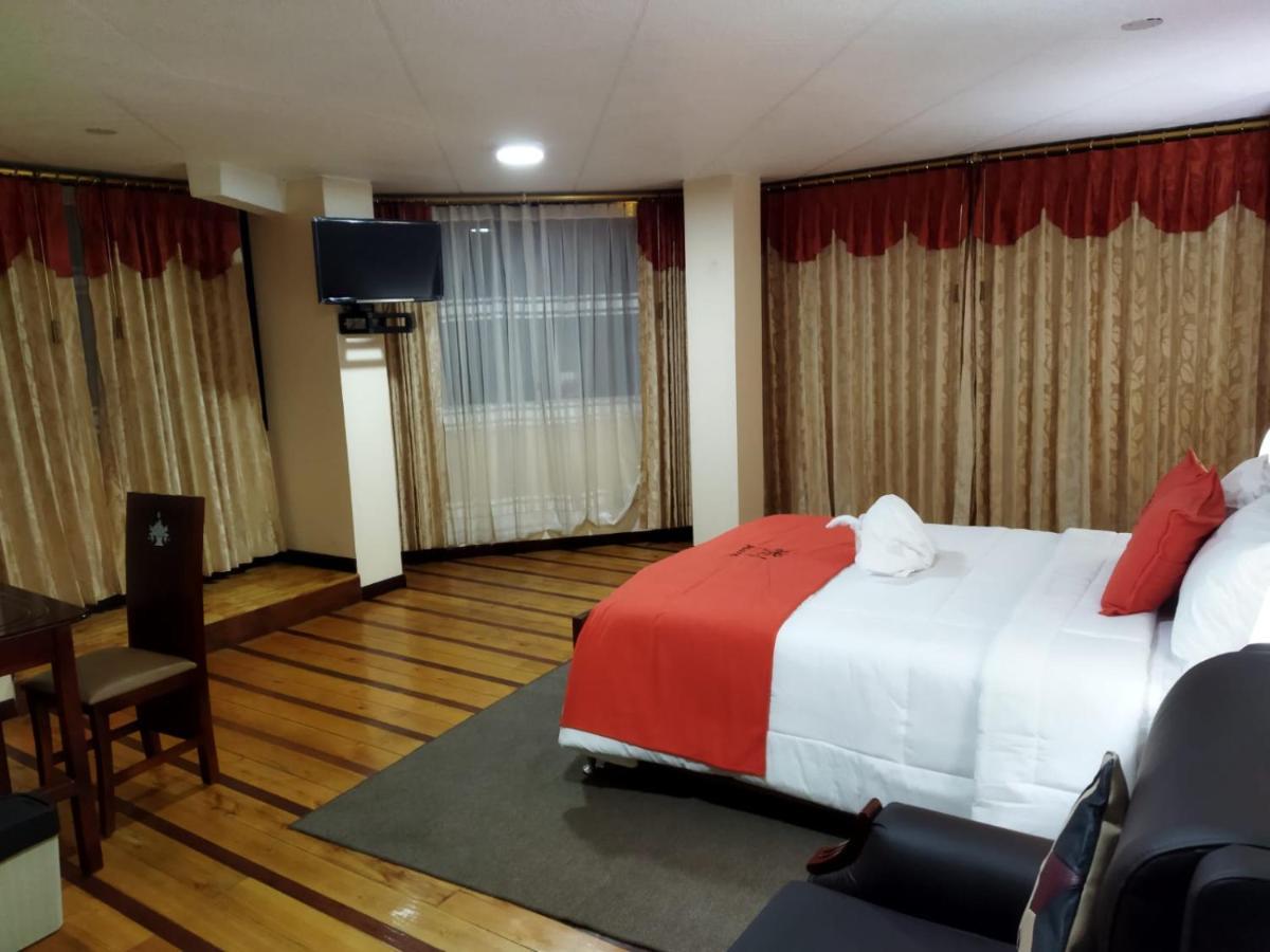 Hotel Velanez Suite Riobamba Dış mekan fotoğraf