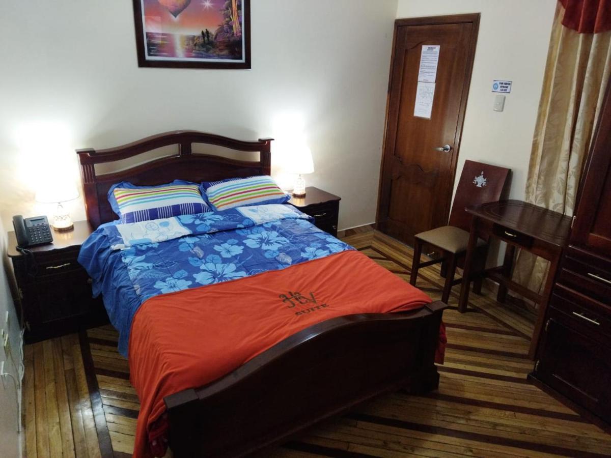 Hotel Velanez Suite Riobamba Dış mekan fotoğraf