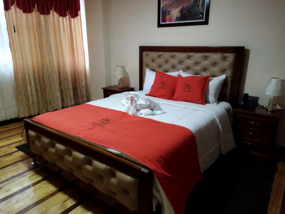 Hotel Velanez Suite Riobamba Dış mekan fotoğraf